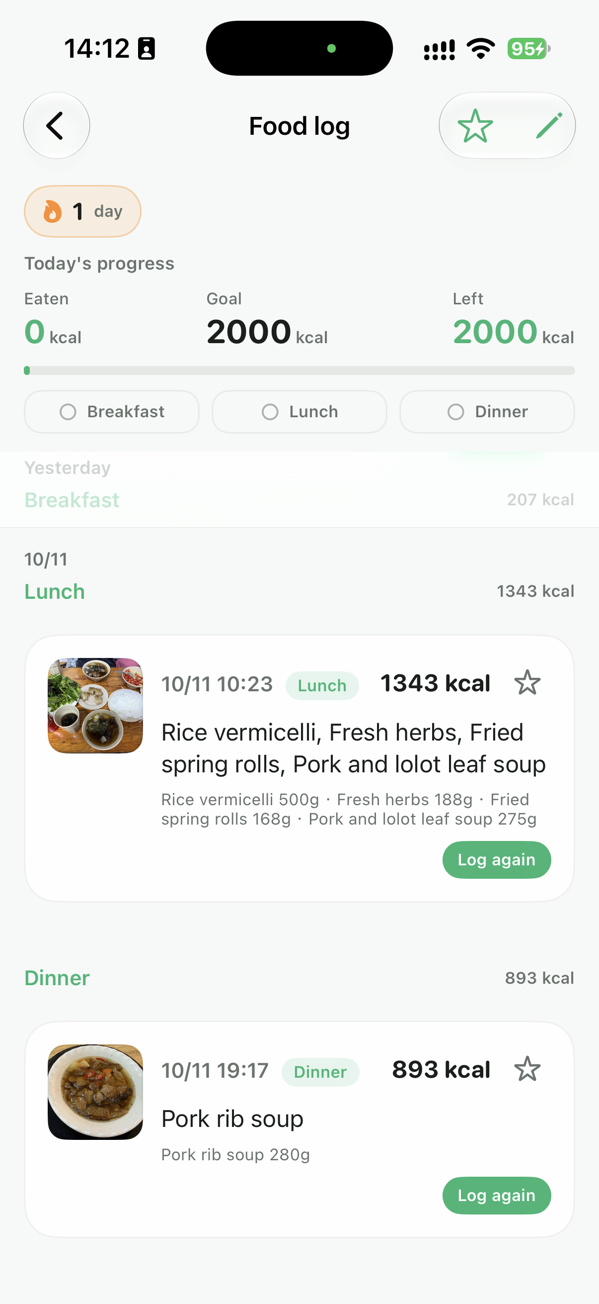 KcalNow food log with daily goal and past meals